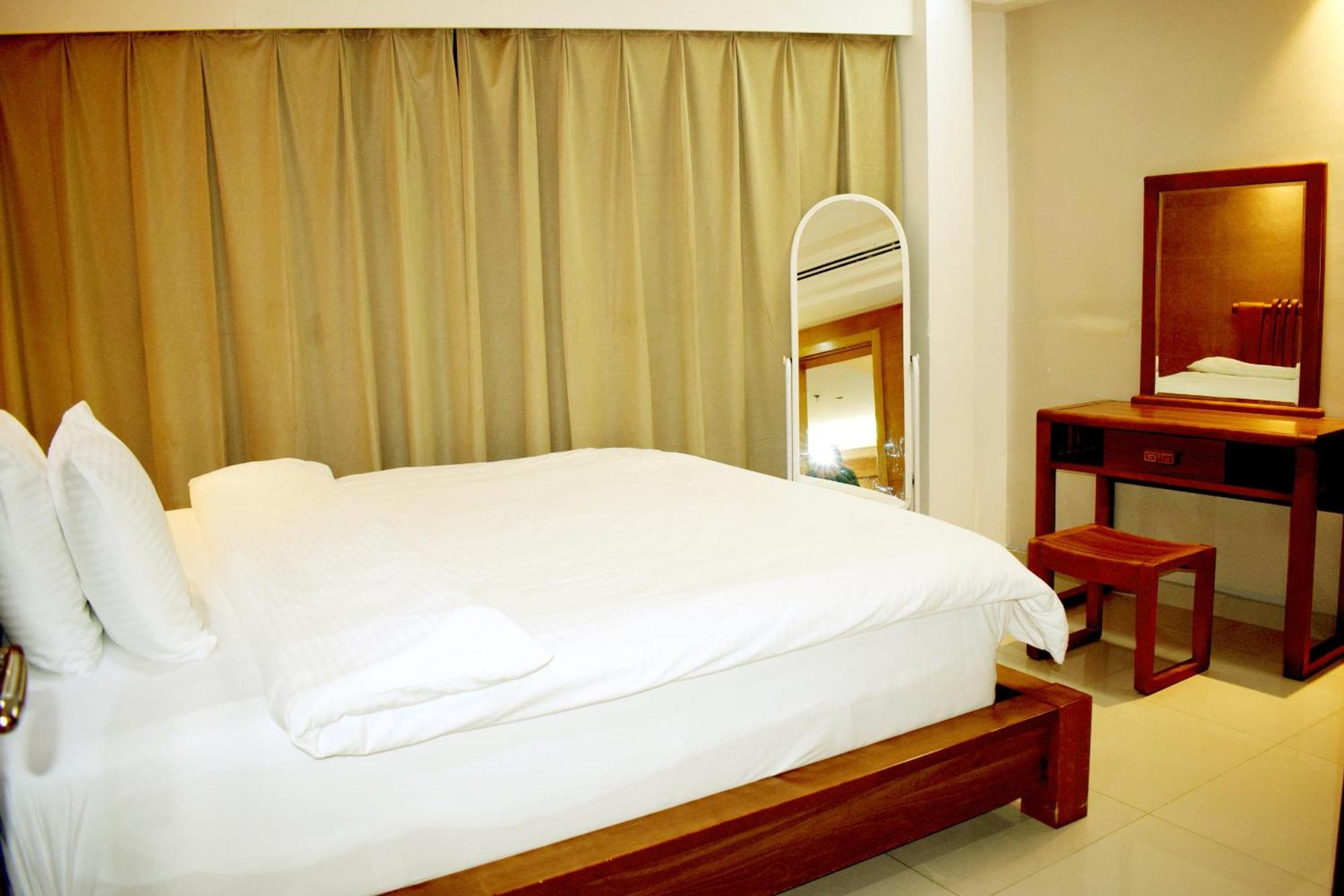 Hotel Yara 2*